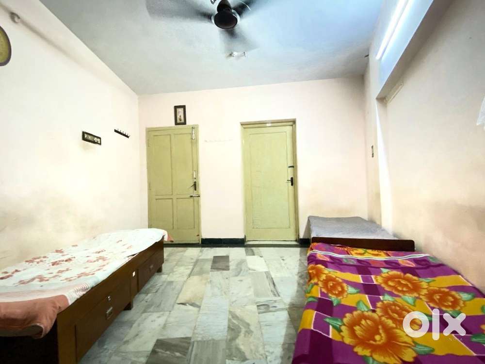Saraswathi men’s pg