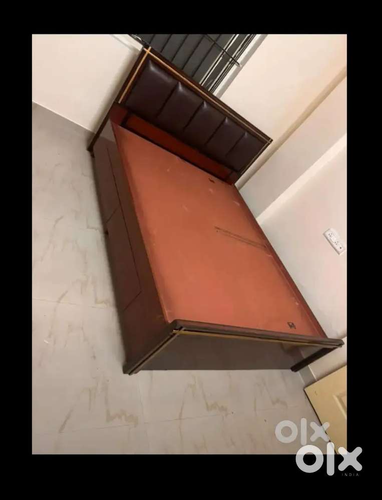 New luxury queen size bed with storage direct from factory outlet