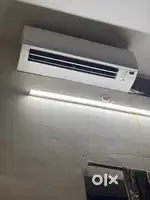 Daikin split inverter Ac 1.5 Ton