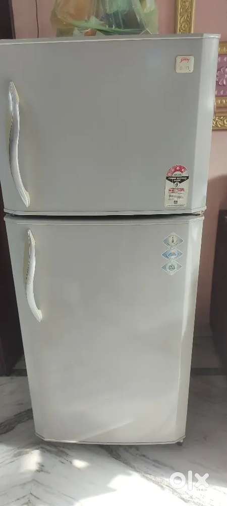 Godrej 4 Star 231 litre