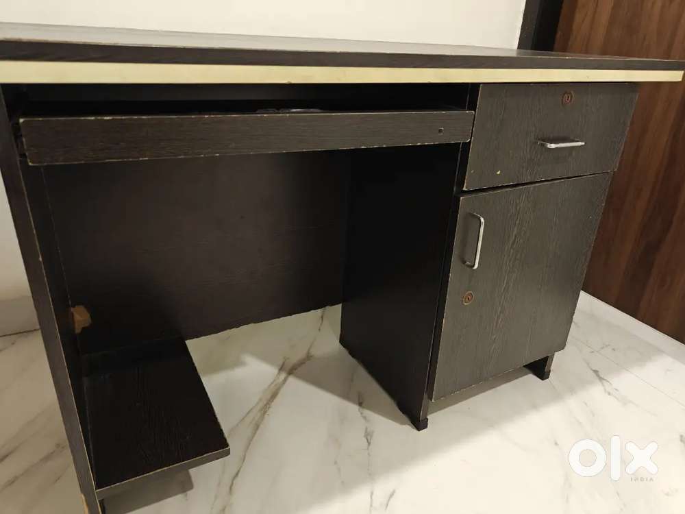 Computer Table