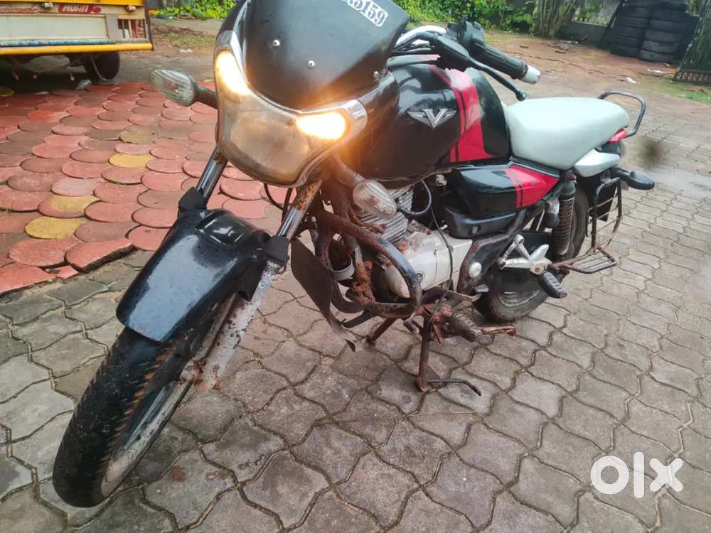 2016 model second owner (self not working battery issue)