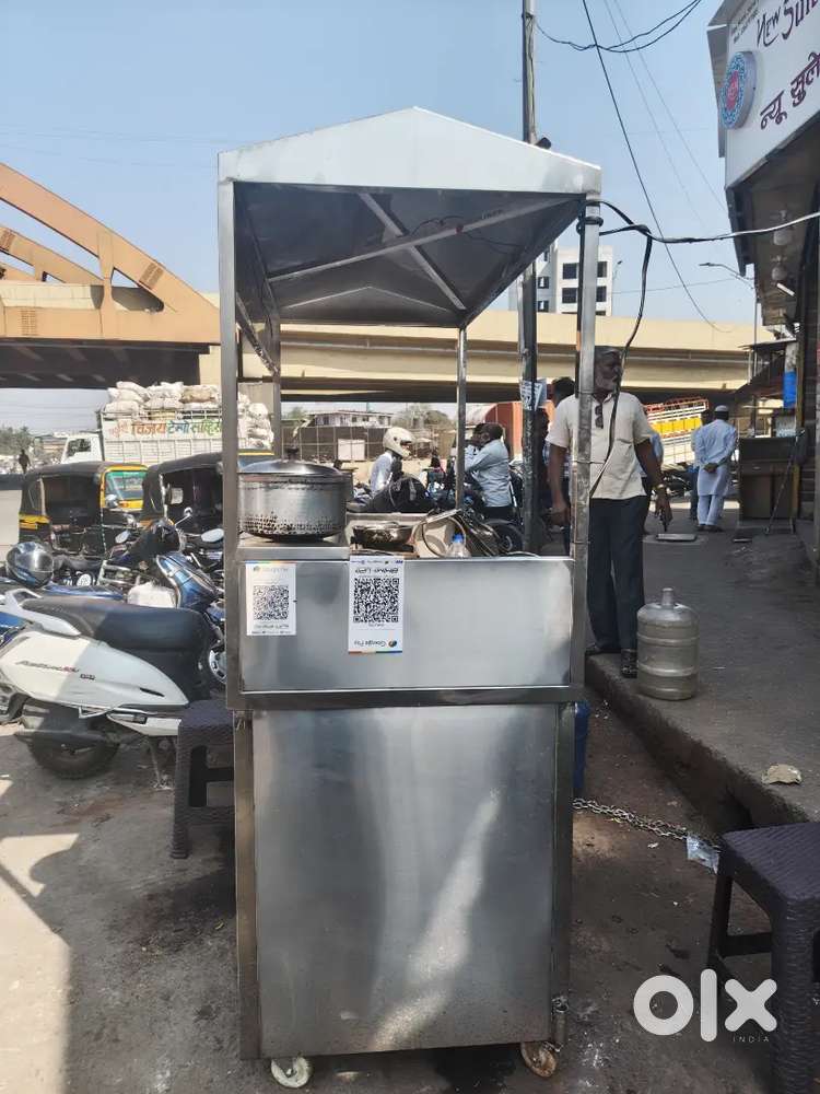 Mendu wada stall with Machine and gas stove