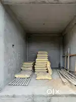 Commercial 200 sqft  shop for sale Mukundapuur Green park Road