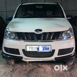 Mahindra Xylo 2015
