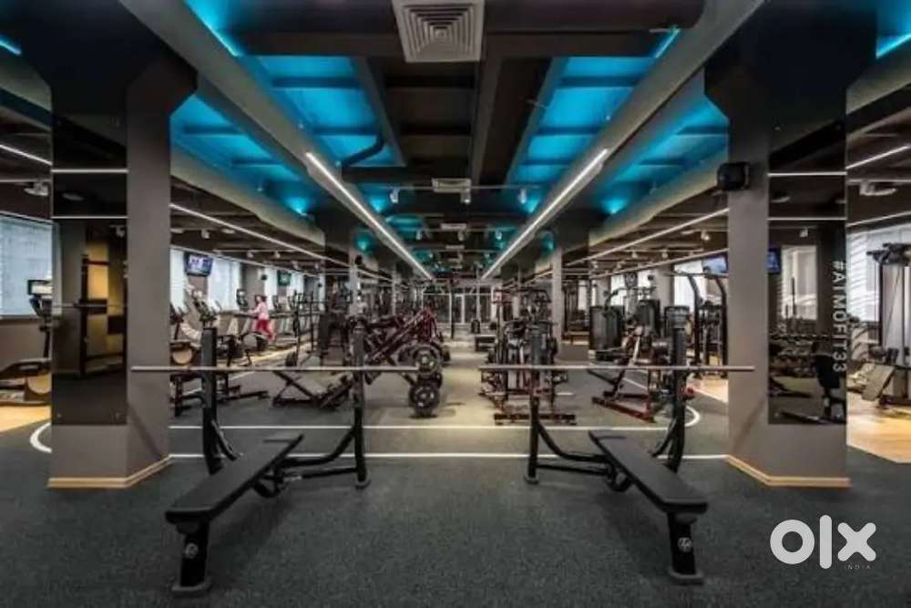 Wanted m/f partime/ fulltime staffs inside branded gym