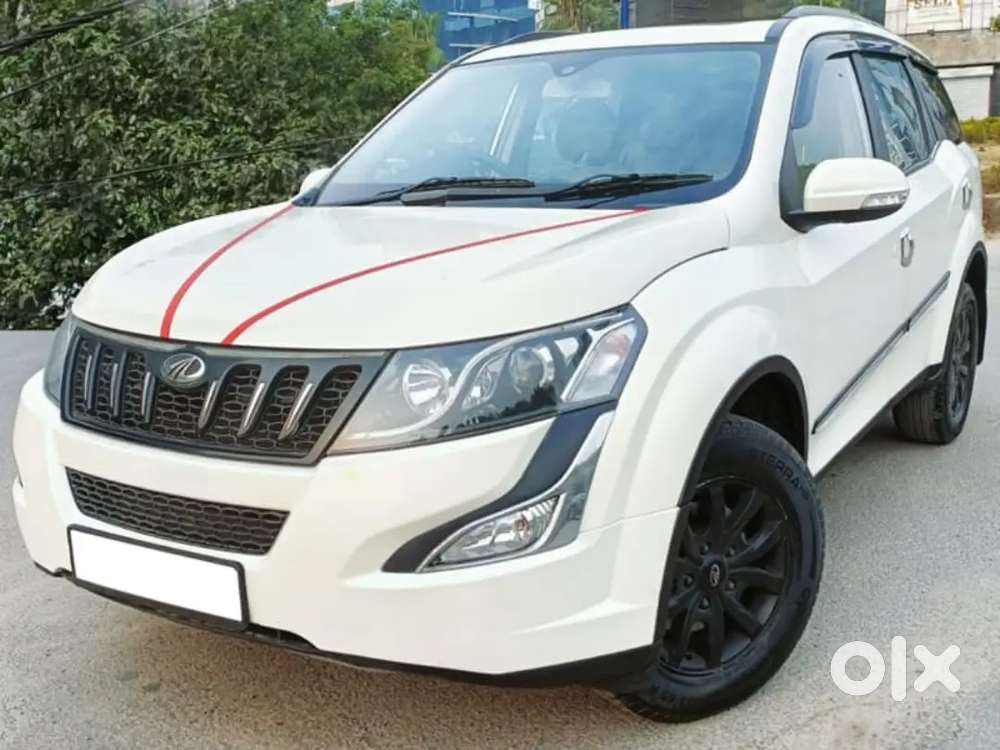 Mahindra XUV500 2015