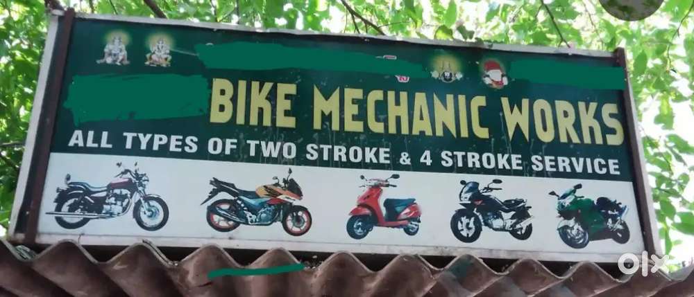 Bike mechanic halpar and mechanic