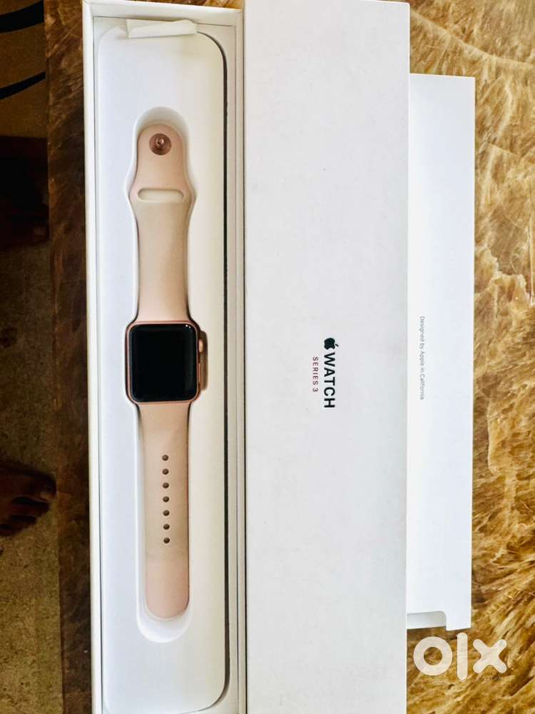Apple Watch 3 - 38 Mm with box and charger