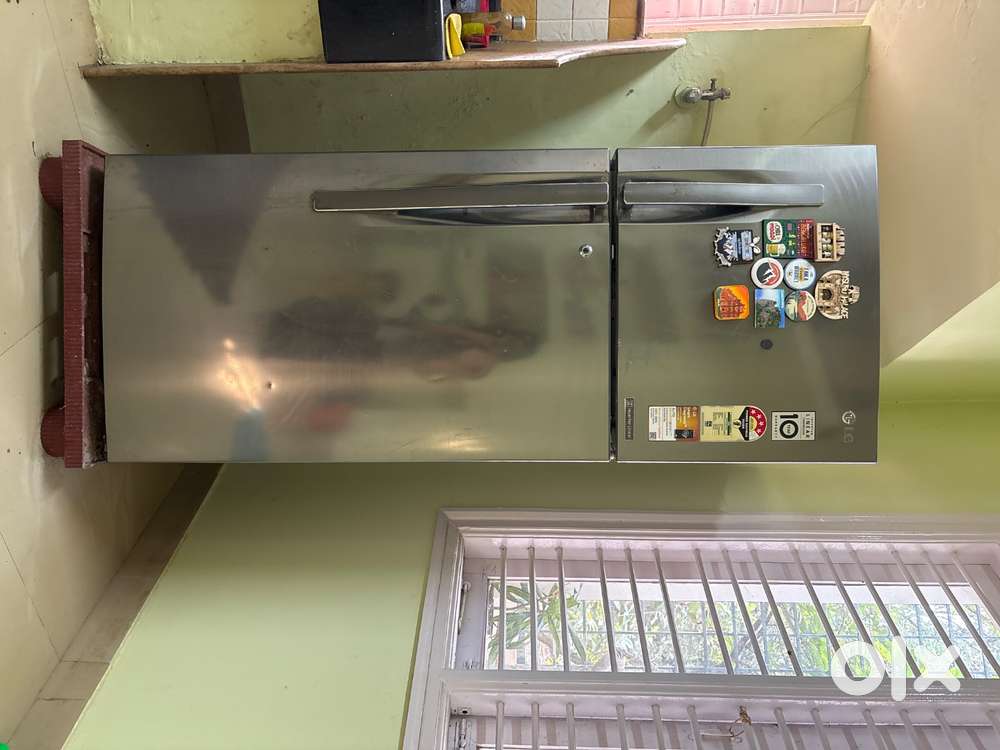 Double door Refregerator with a stand