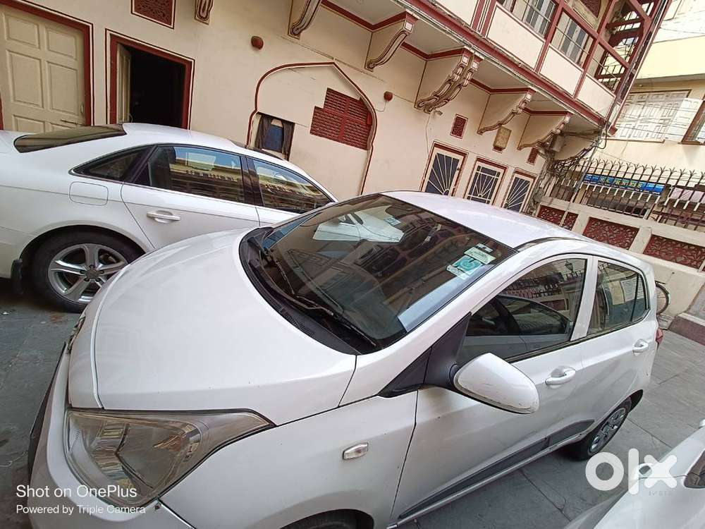 grand i10 diesel car available for sale