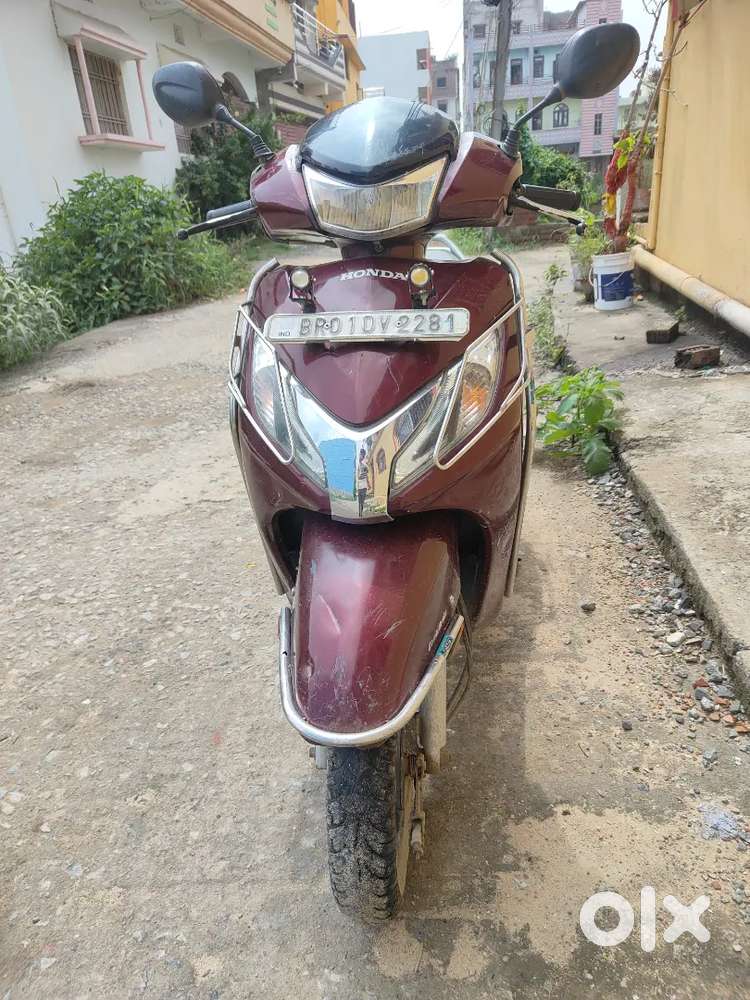 Activa red colour