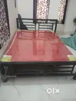 Wrought iron bed in perfect condition