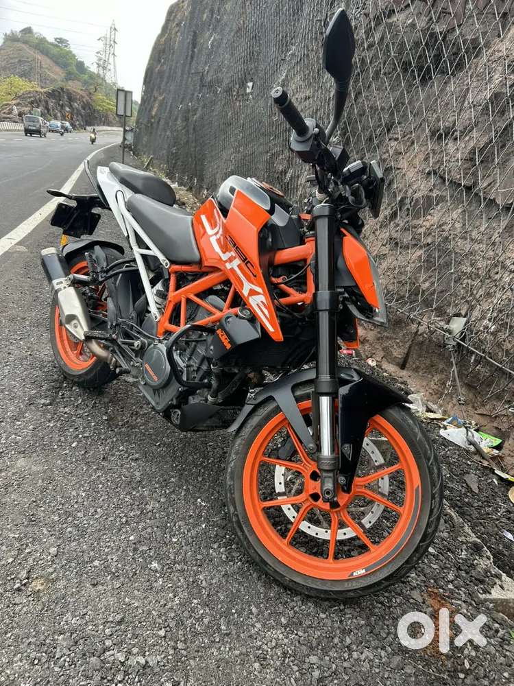 Duke 390 ABS Electronic Orange