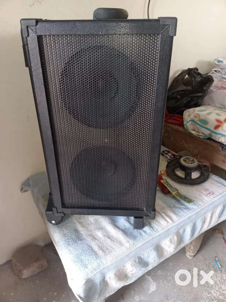 CUBE SERIES SOUNDBAR WITH BATTERY AND ELECTRICITY BOTH FACILITIES