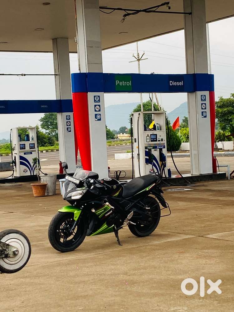 Yamaha R15 2019– Top Condition Service Done Smooth Engine