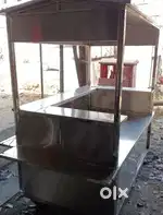 MOMOS COUNTER STALL
