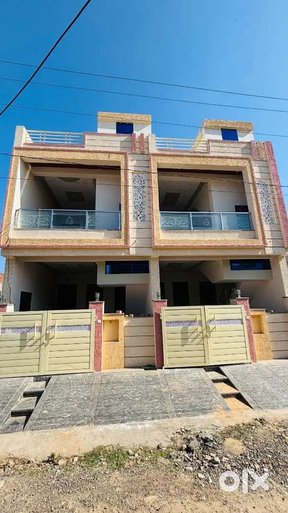 98 gaj villa , full duplex, 4 bedroom, 2 hall, 2 kitchen ke sath