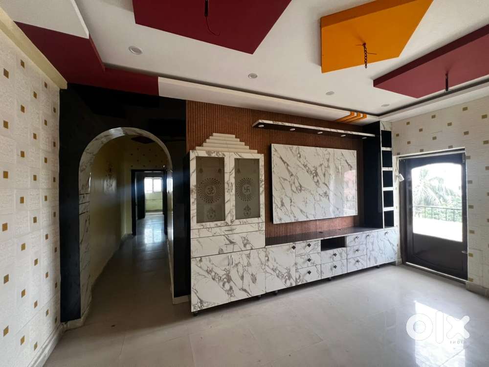 Well ventilated beach view flat