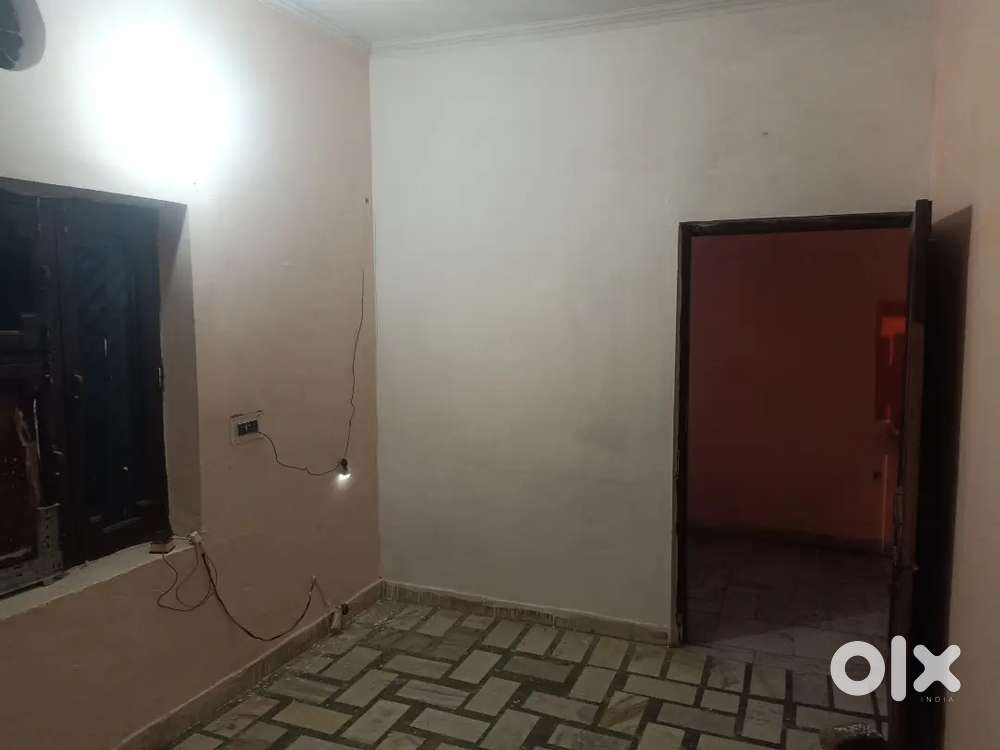 Single room toilet wash