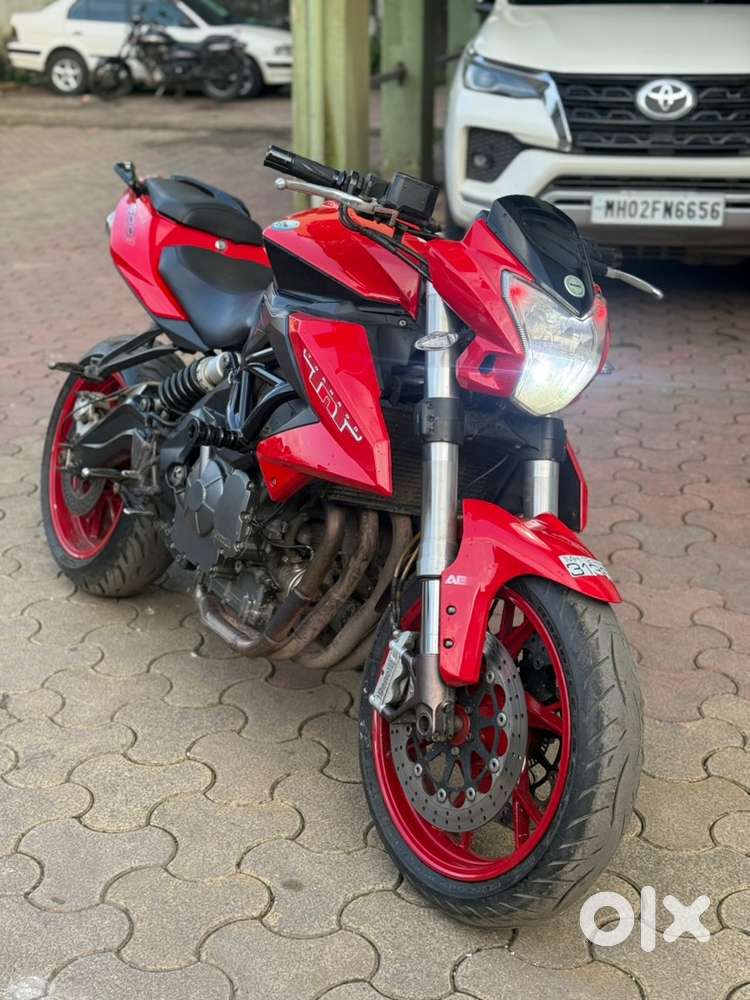 Benelli TNT 600i .. 2 owner .. super class exhaust ..