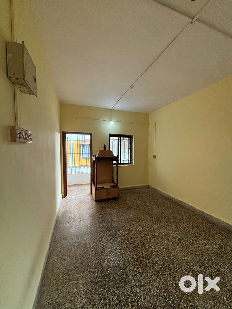 2 BHK FLOOR  FOR RENT IN VERNA FOR FAMILY OR 2-3 BACHELORS