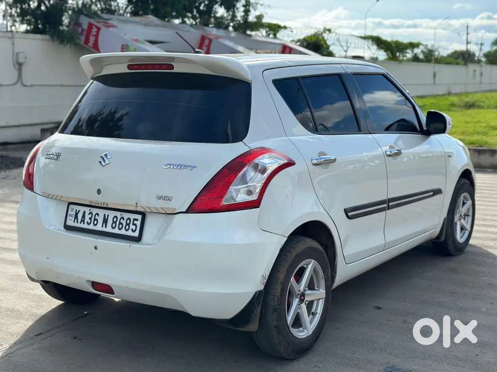 Maruti Suzuki Swift 2017 Diesel 98000 Km Driven