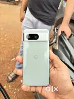 8 month old pixel 8  in warranty with box and mint condition like new