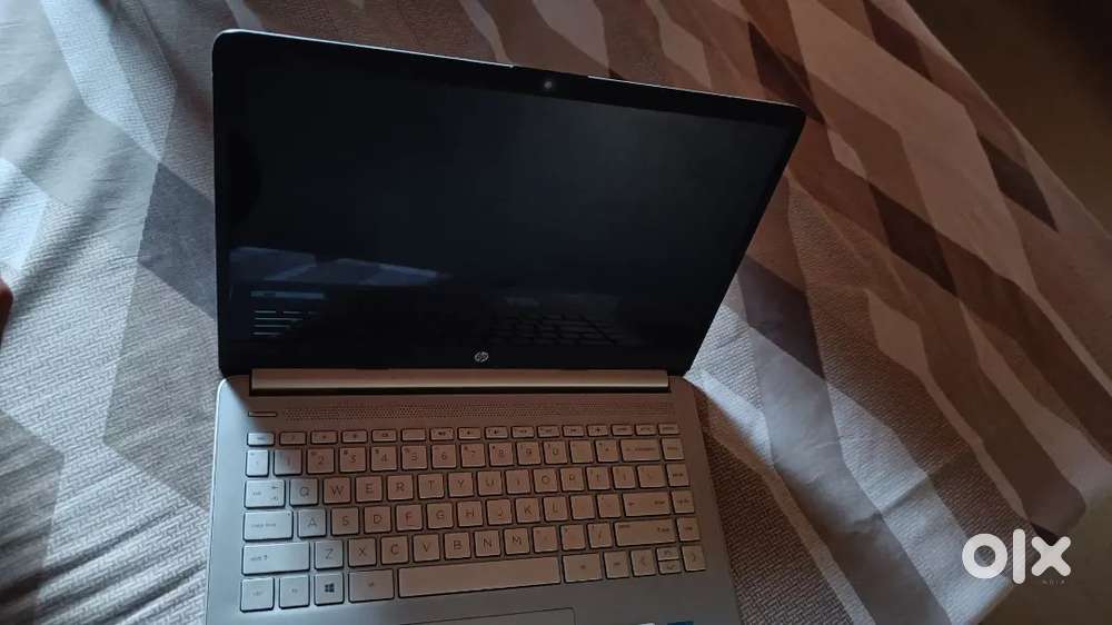 Selling HP Laptop