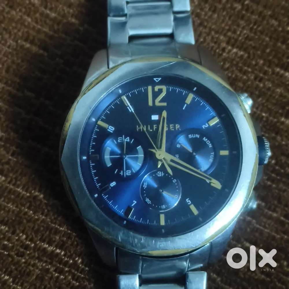 This is a Tommy Hilfiger Men's TH1792059 Analog Watch