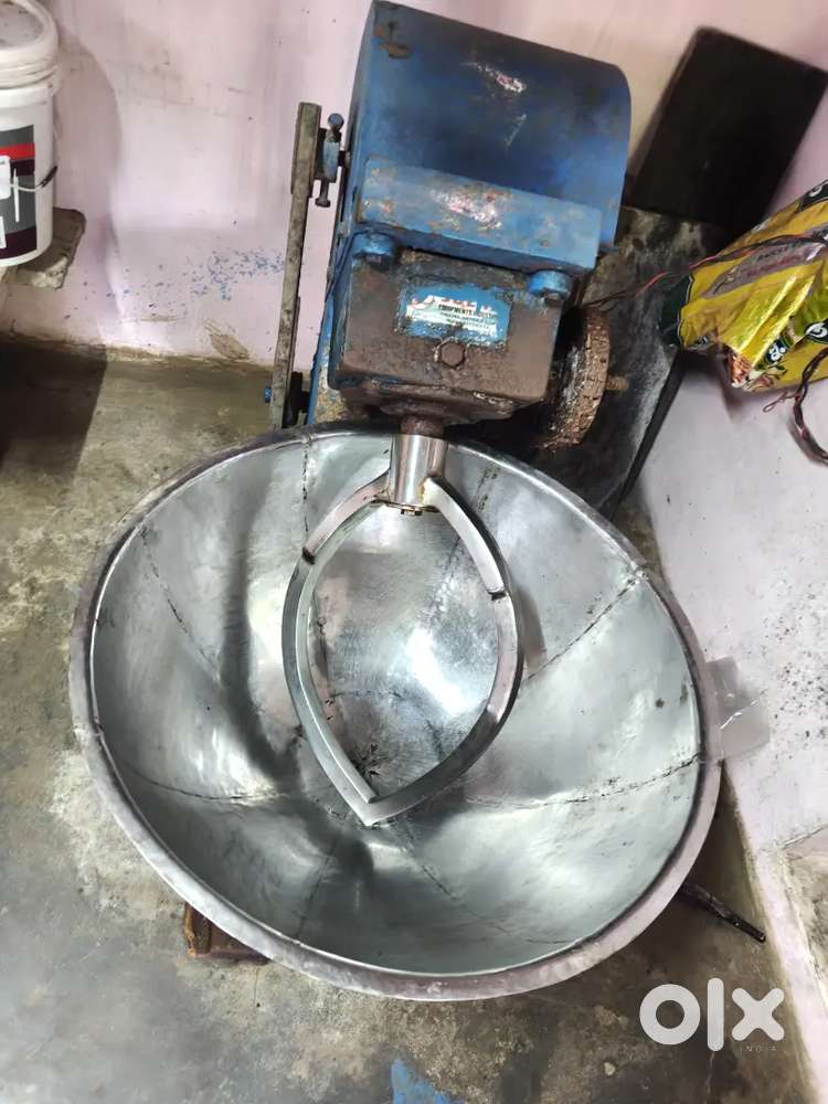 10 Kg Commercial Dough Kneading Machine – Heavy Duty / Good Condition