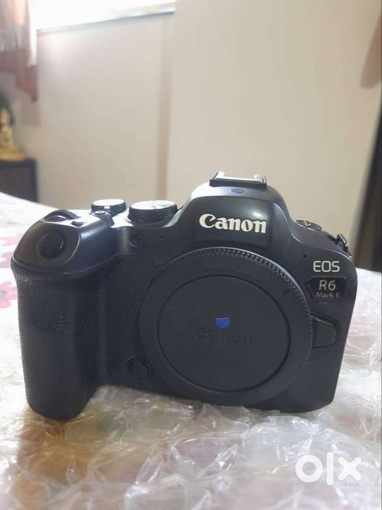 Canon R6 mark 2 (body)