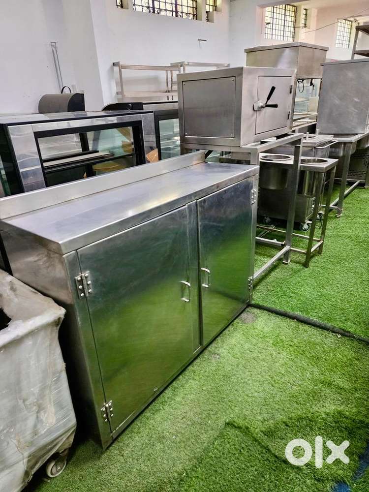 A to z undercounter !refrigertr,ss equips