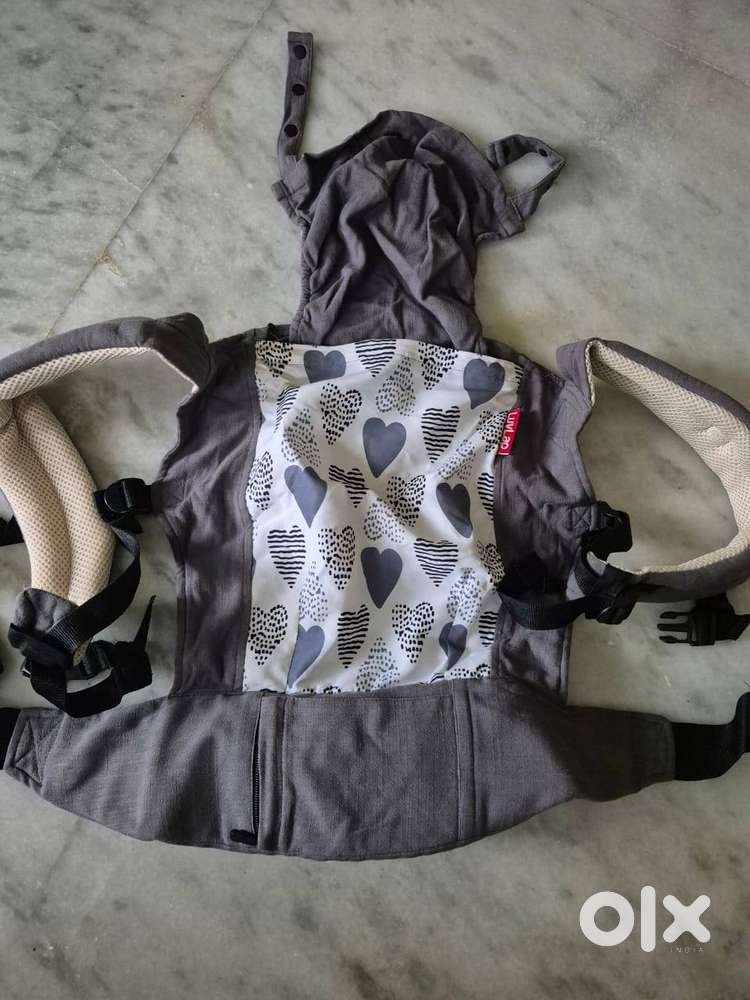 Kids 4-in-1 Adjustable Baby Carrier Cum Kangaroo Bag  Multiple Carry