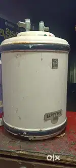 Bajaj 15 l water geyser