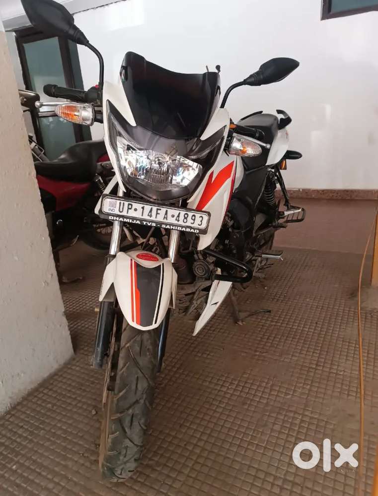 TVS Apache RTR 160, 2V