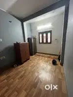 One room available for rent hazratganj
