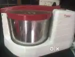 Wet gerinder