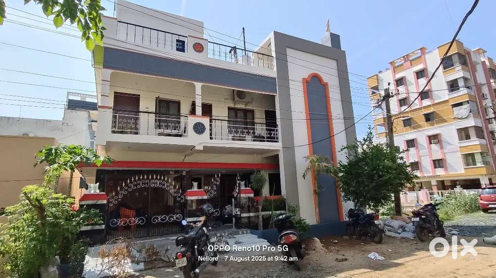 Room for working bachlor only