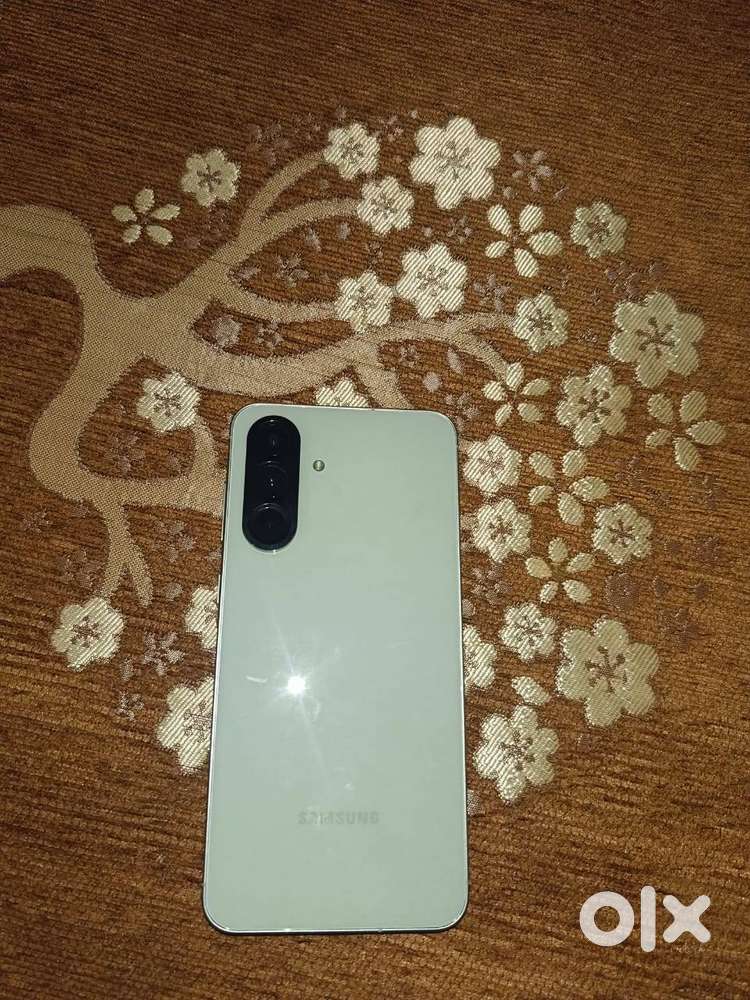 A56 128 gb rom 8 gb ram