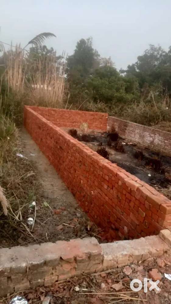 100 Gaj plot 20x45 @ 39k Durga enclave Bulandsahar Ajad Public School