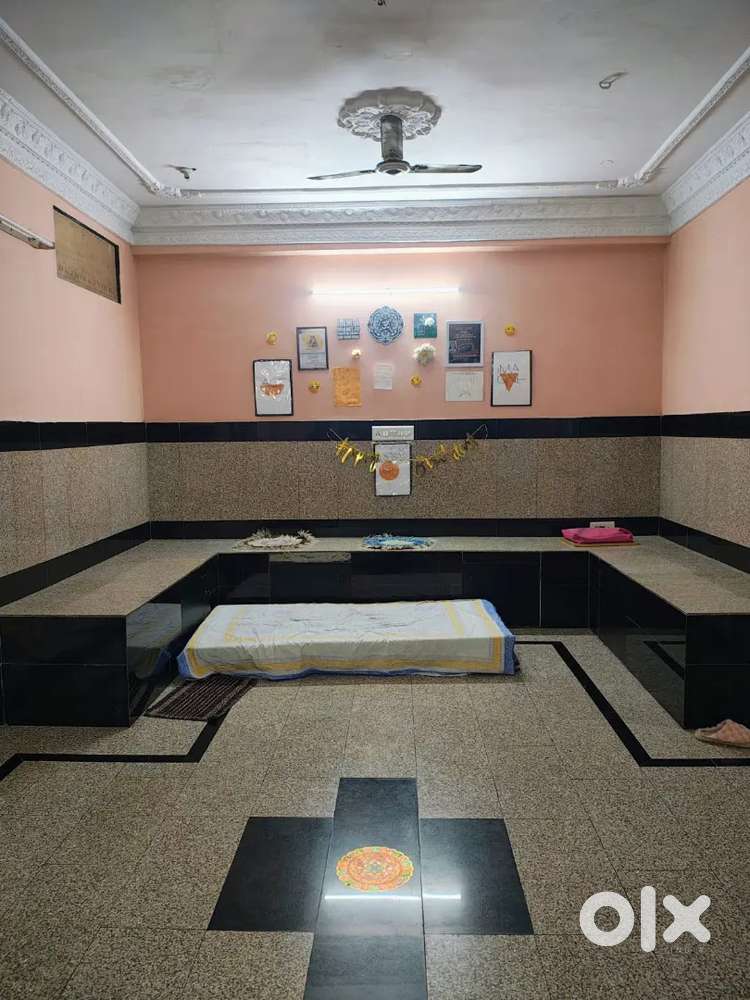 A female flatmate is required in a 2BHK flat