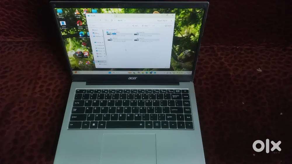 Acer one Z8-415 new laptop sale