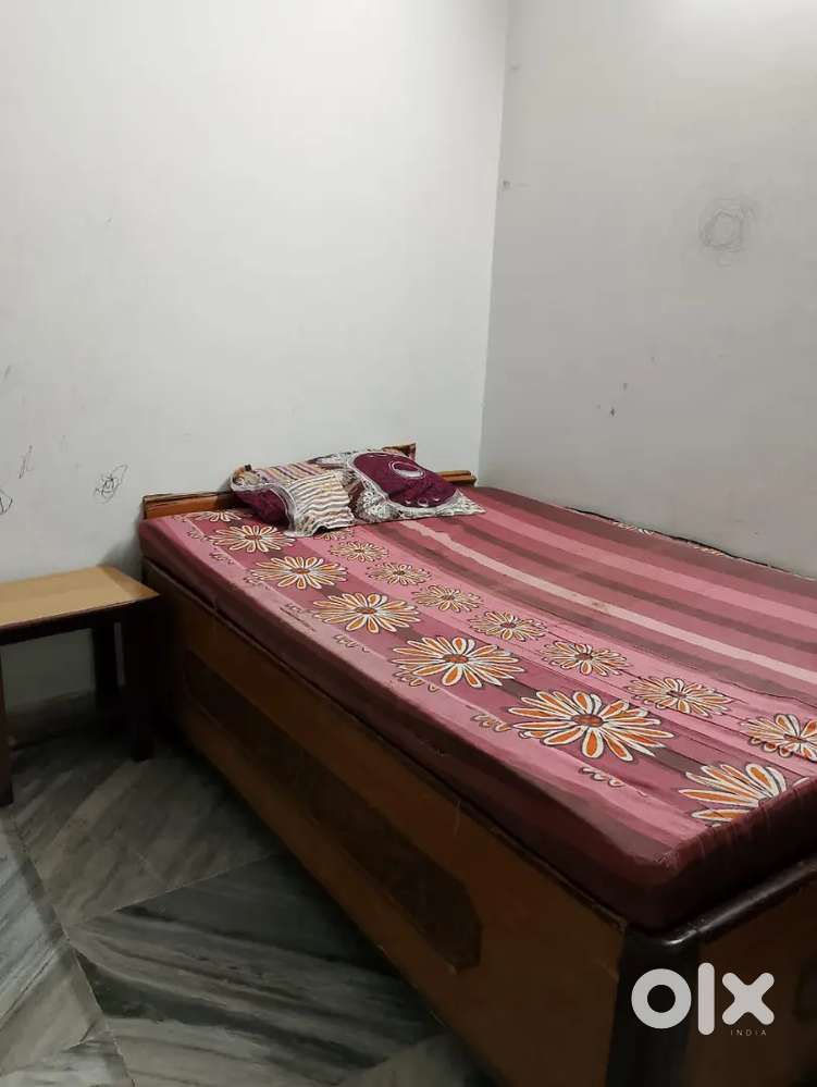Furnished No kitchen 1 Room set available near Ratan lal nagar