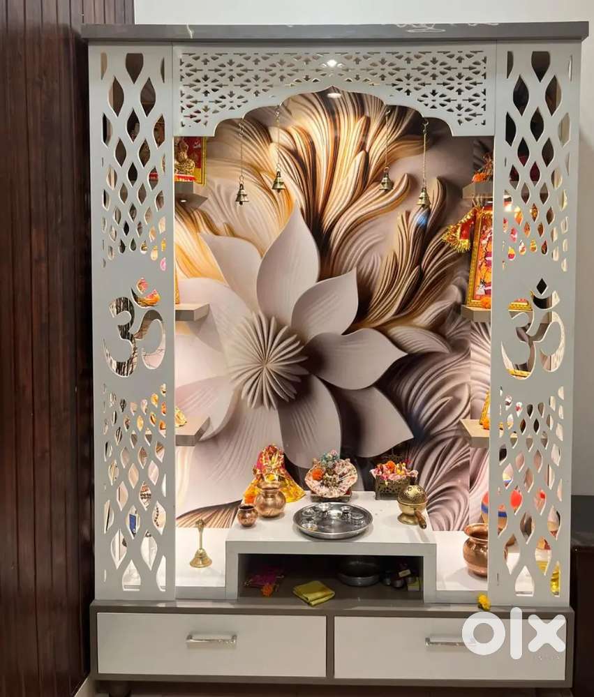 Gurugram m showroom pr loader e rickshaw driver required