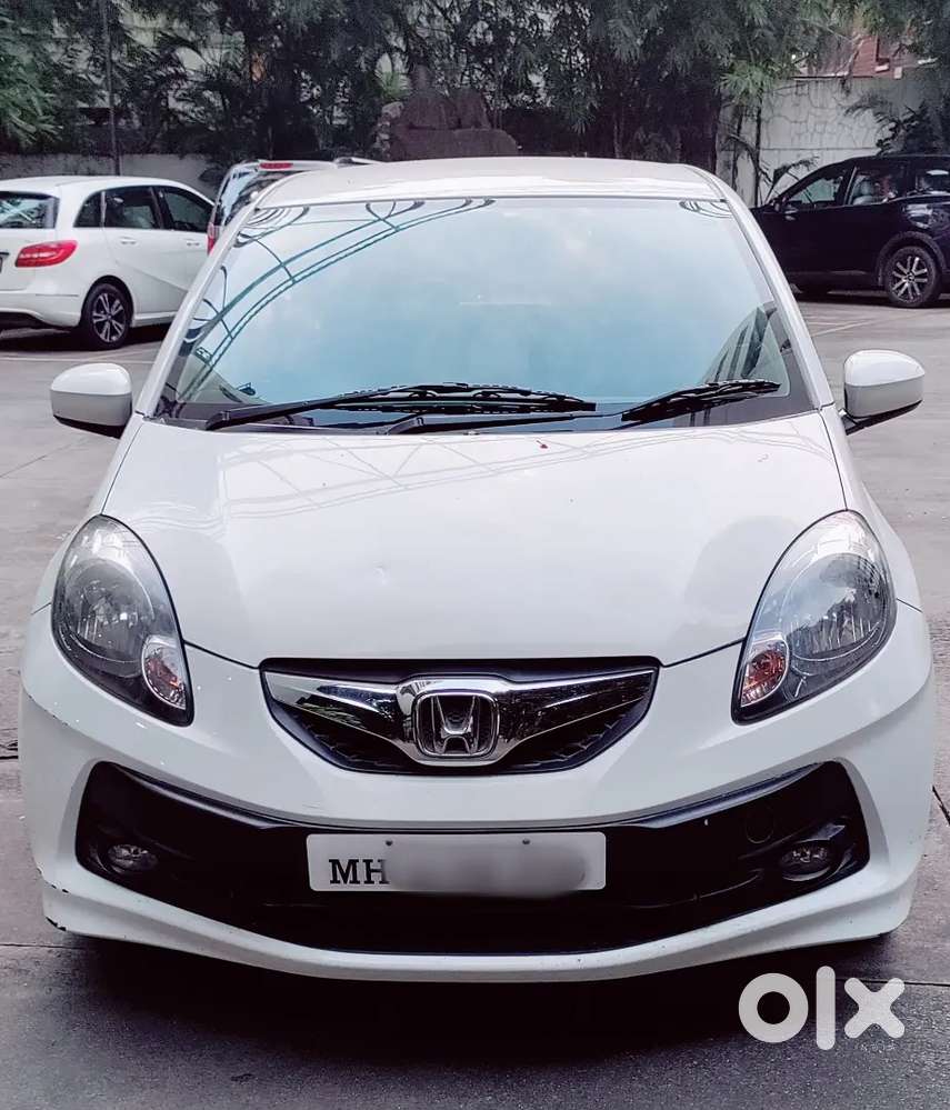 Honda Brio, VX  2013 Petrol Well Maintained , 1st Owner ,White ,MH 14