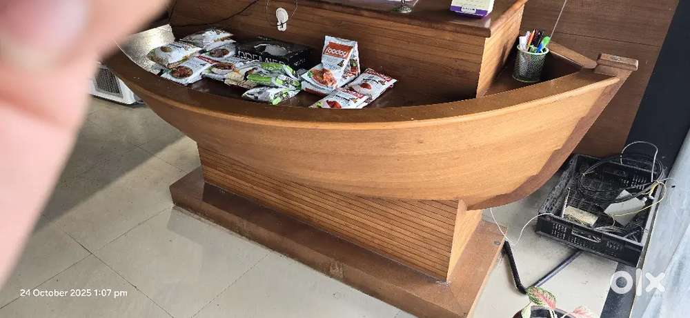 High quality reception table/counter for sale