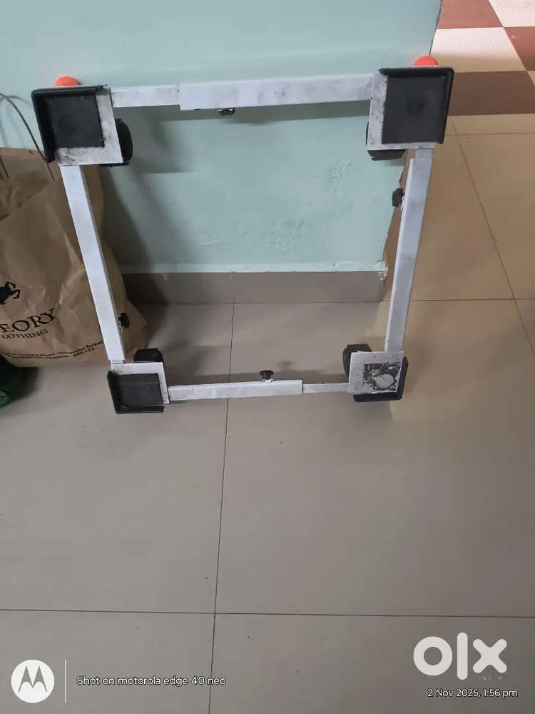 Washing machine stand