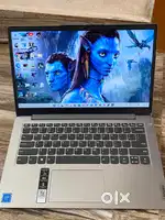 Lenovo slim 8gb RAM 256 bg