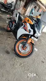 Honda CBR 150 r good condition VIP number 1111